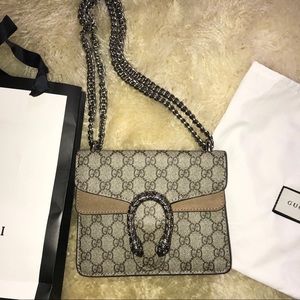 Gucci Dionysus Supreme Mini Bag. Not authentic!